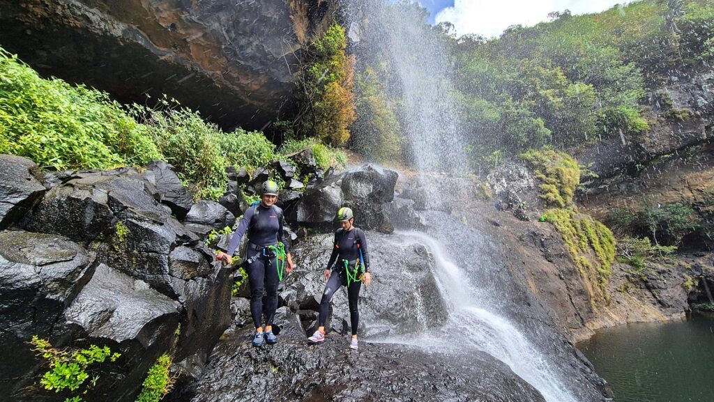 canyoning groupe ile maurice cascade