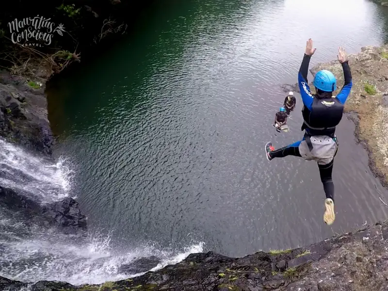 saut canyoning ile maurice cascade