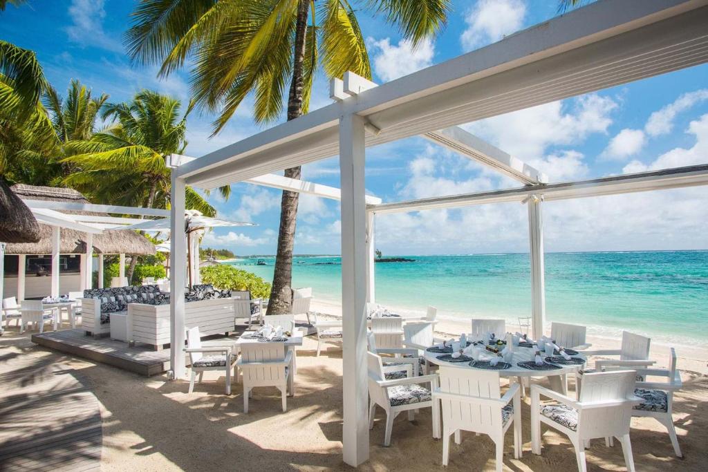 hotel constance belle mare bar de plage
