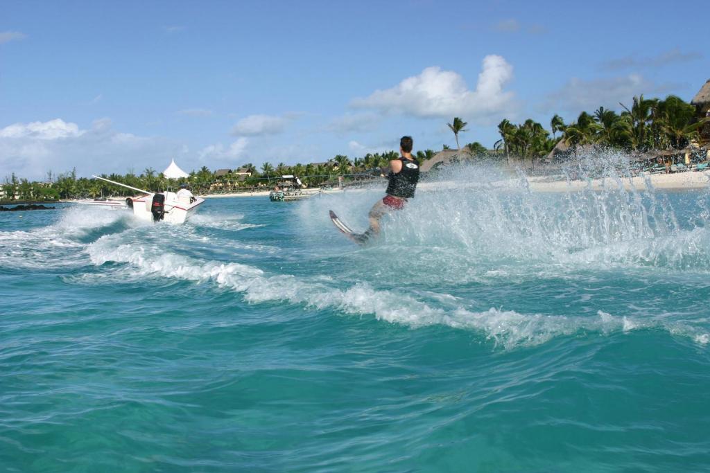 hotel constance belle mare ski nautique