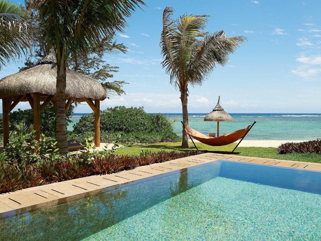 hotel so sofitel bel ombre vue depuis piscine privee