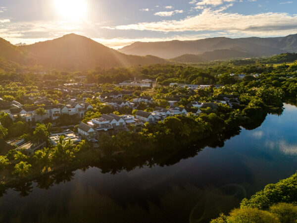west island drone 01 - Nager avec les Dauphins à l'île Maurice West Island – Appartement Deluxe 3 chambres