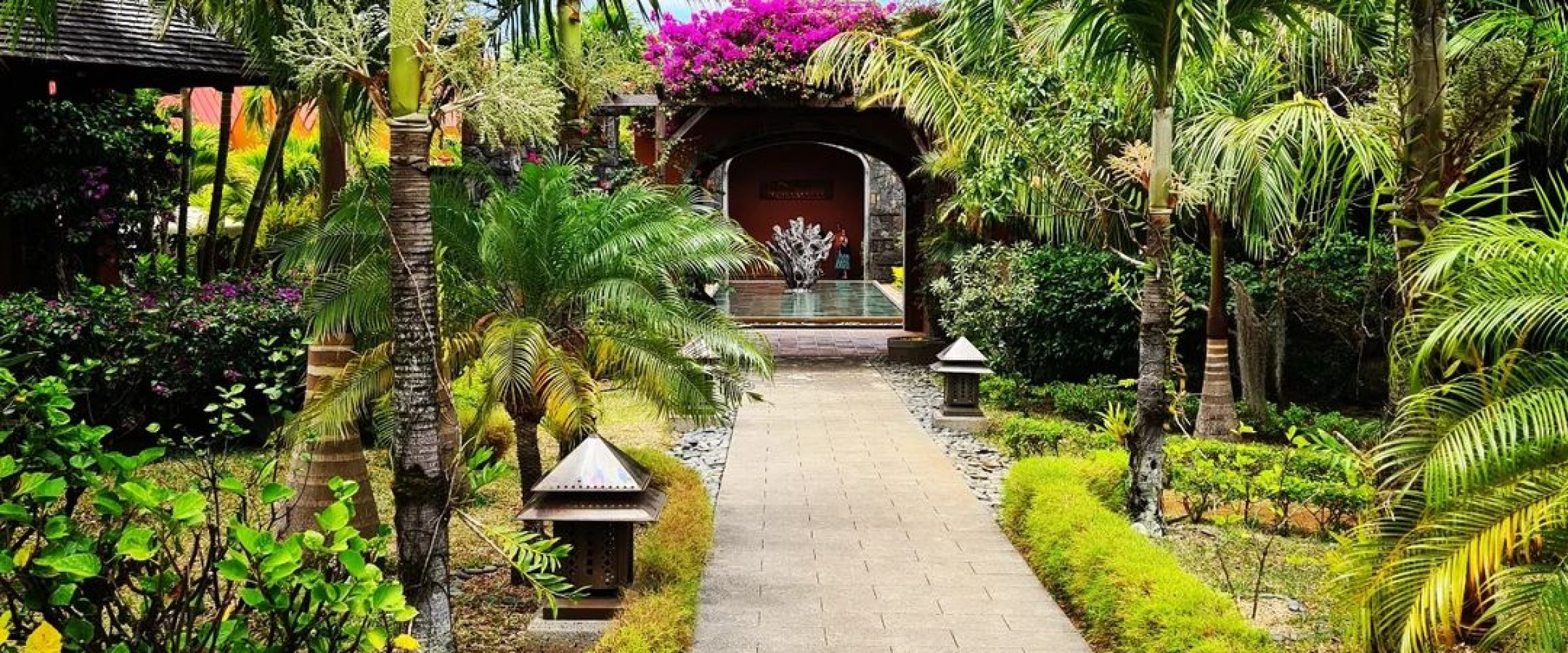 entree de la rhumerie chamarel